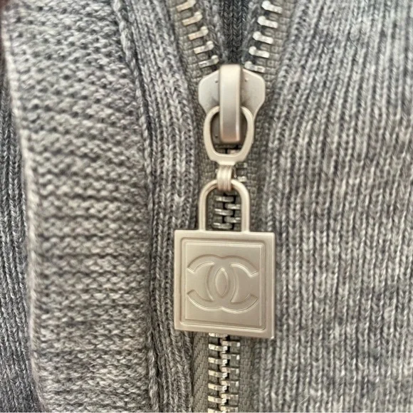 CHANEL 100% Wool Grey Zip Up Logo Sweater Jacket Small - Picture 2 of 10